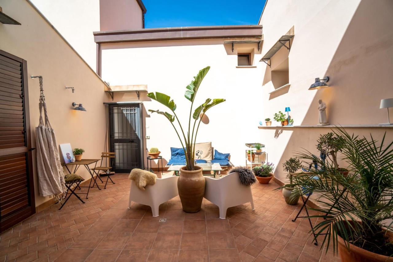 パレルモSolemar Sicilia - Palazzo Vetranoアパートメント エクステリア 写真